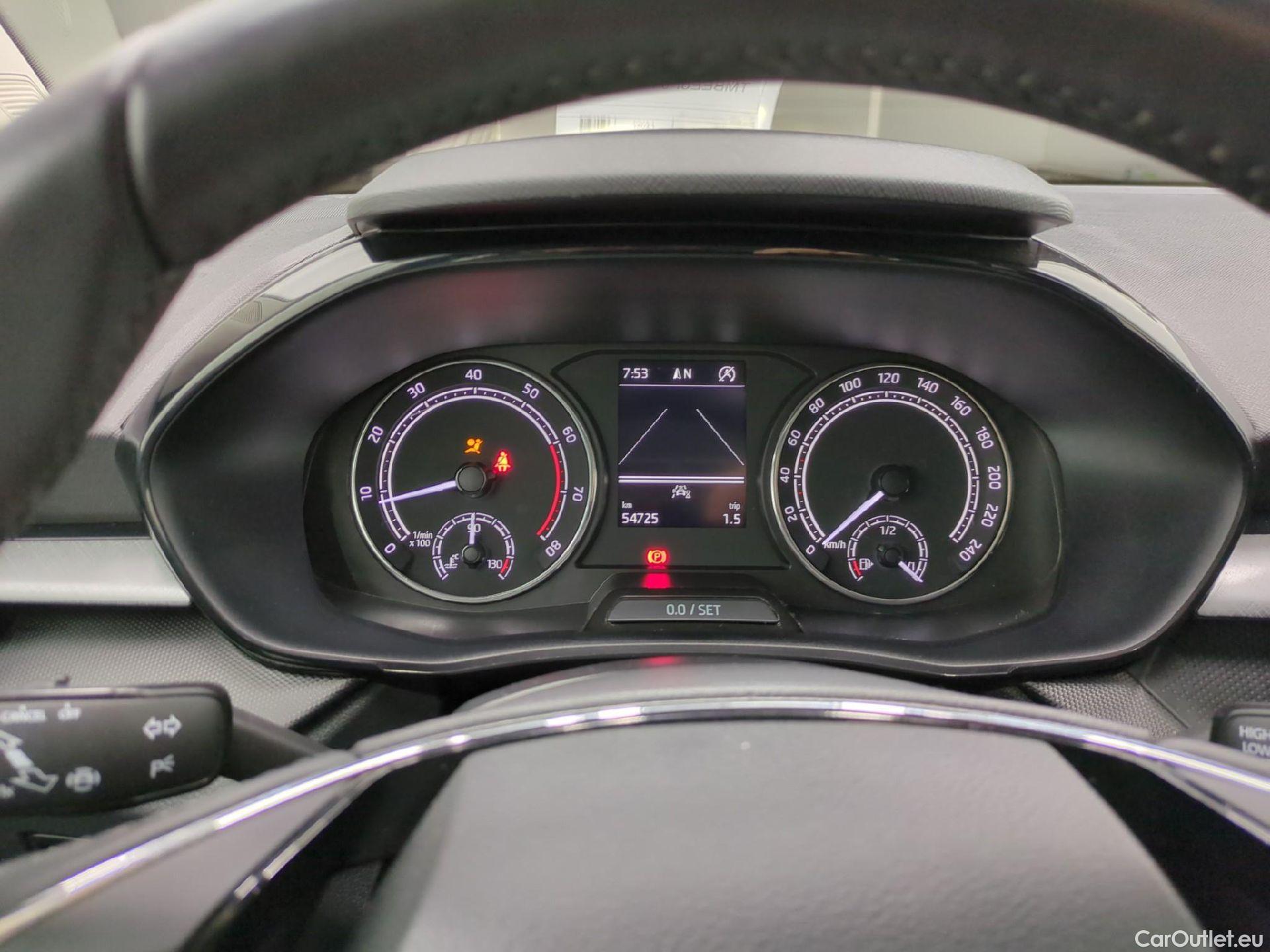  Skoda  Fabia  Ambition 1.0 MPI 80CV BVM5 E6d #5