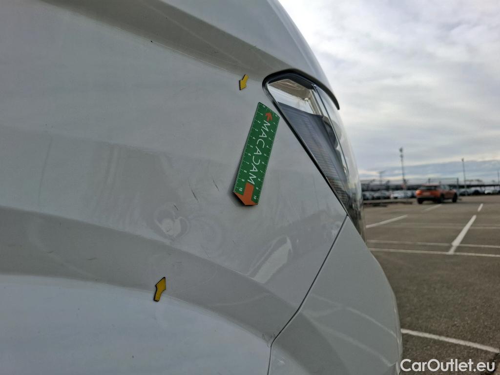  Volkswagen  Crafter VOLKSWAGEN  / 2017 / 4P / Fourgon tôlé 2.0TDI 140 30 L3H3 Business #51