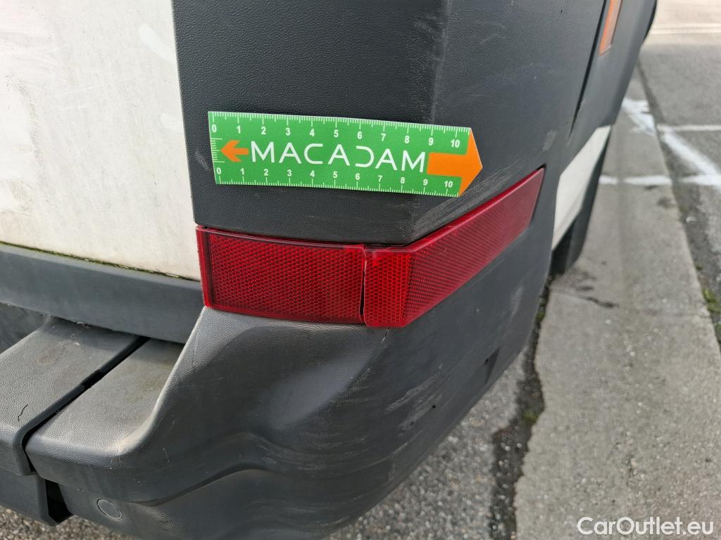  Volkswagen  Crafter VOLKSWAGEN  / 2017 / 4P / Fourgon tôlé 2.0TDI 140 30 L3H3 Business #97