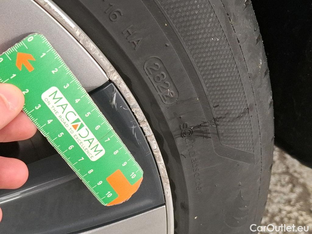  Tesla  Model Y TESLA  / 2020 / 5P / SUV Long Range Dual Motor AWD #44