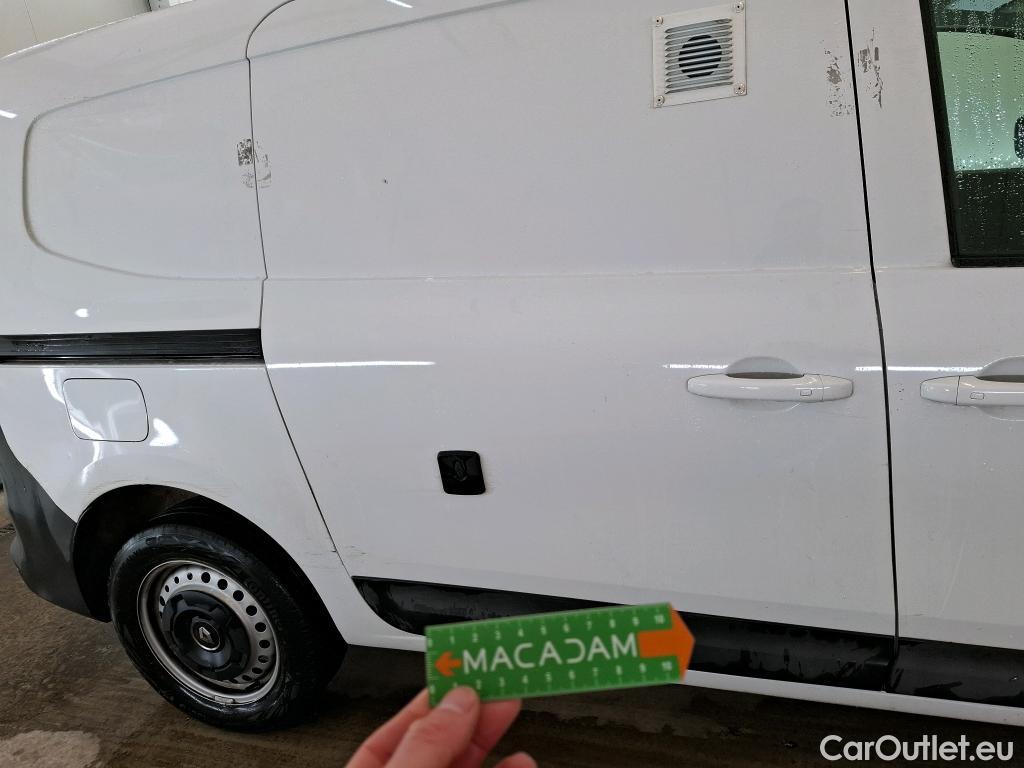  Renault  Kangoo RENAULT  / 2021 / 4P / Fourgonnette EXTRA - BLUE DCI 115 L2 #25