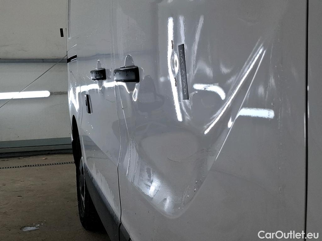  Renault  Trafic RENAULT  / 2021 / 4P / Fourgon tôlé FG GCF L1H1 2T8 Blue dCi 150 #41