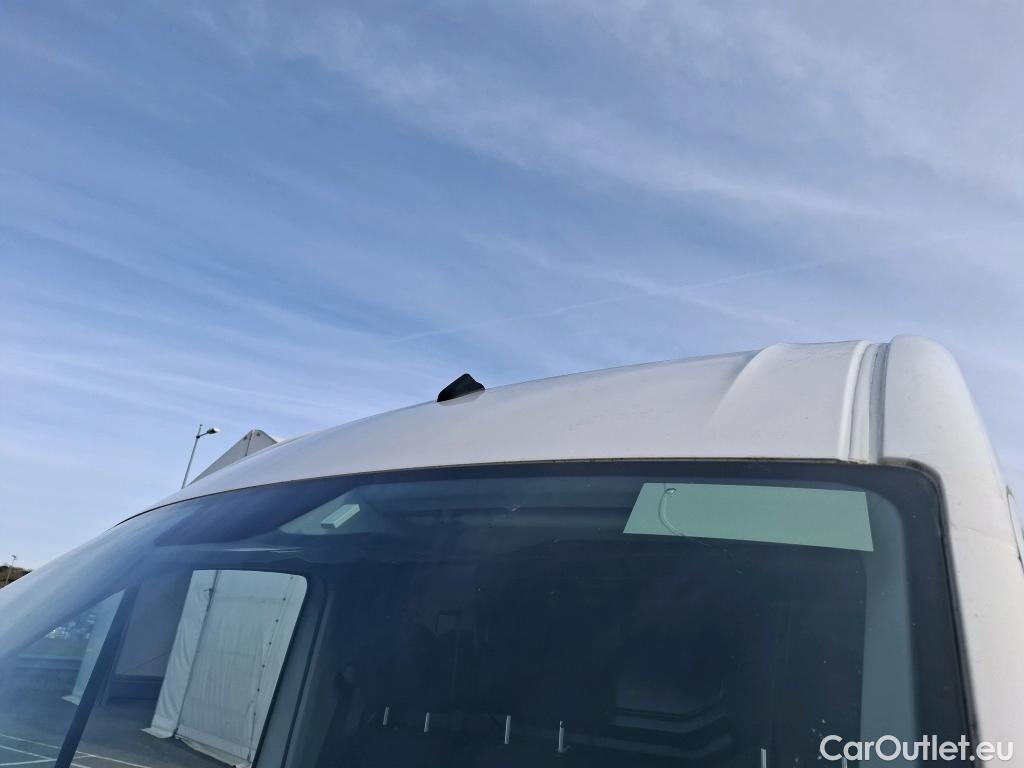  Volkswagen  Crafter VOLKSWAGEN  / 2017 / 4P / Fourgon tôlé 2.0TDI 140 30 L3H3 Business #109