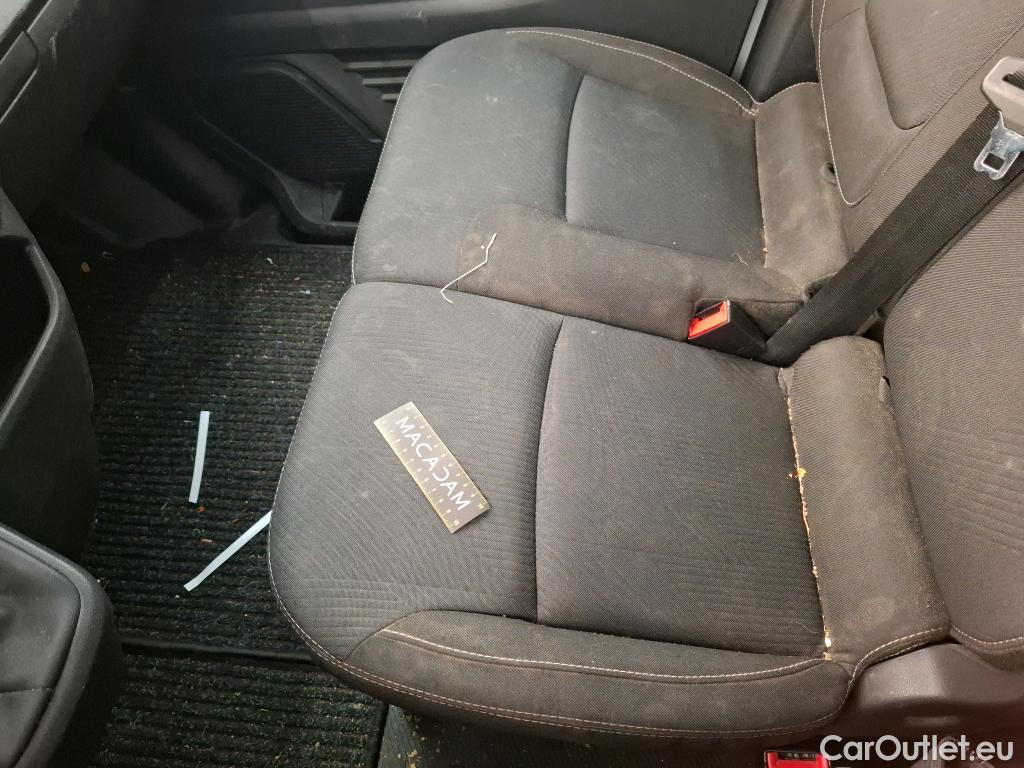  Renault  Trafic RENAULT  / 2021 / 4P / Fourgon tôlé FG GCF L1H1 2T8 Blue dCi 150 #44