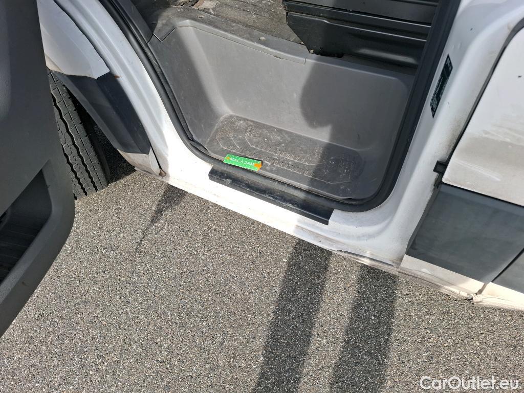  Volkswagen  Crafter VOLKSWAGEN  / 2017 / 4P / Fourgon tôlé 2.0TDI 140 30 L3H3 Business #105
