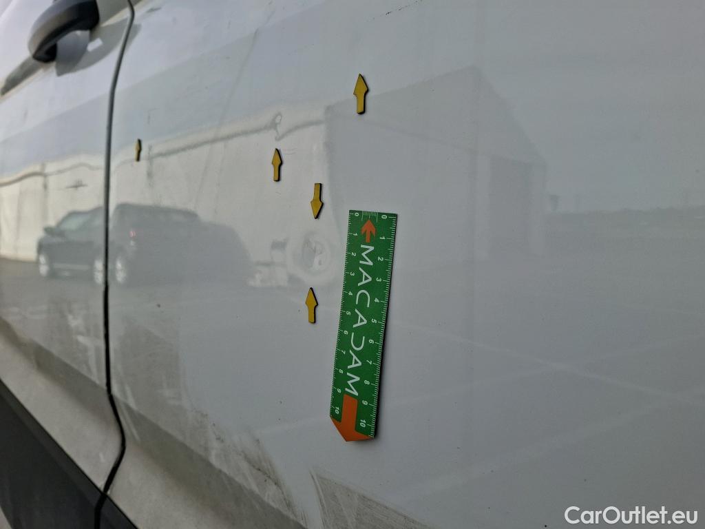  Volkswagen  Crafter VOLKSWAGEN  / 2017 / 4P / Fourgon tôlé 2.0TDI 140 30 L3H3 Business #53