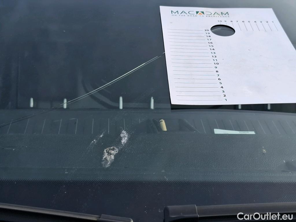  Volkswagen  Crafter VOLKSWAGEN  / 2017 / 4P / Fourgon tôlé 2.0TDI 140 30 L3H3 Business #9