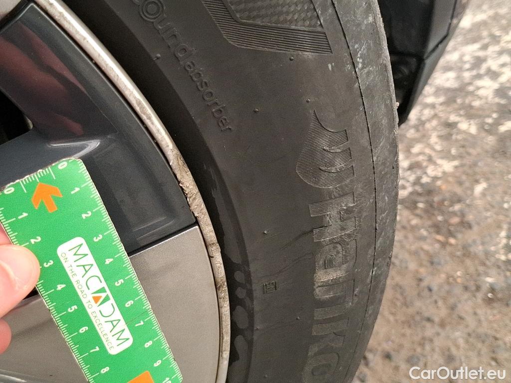  Tesla  Model Y TESLA  / 2020 / 5P / SUV Long Range Dual Motor AWD #4