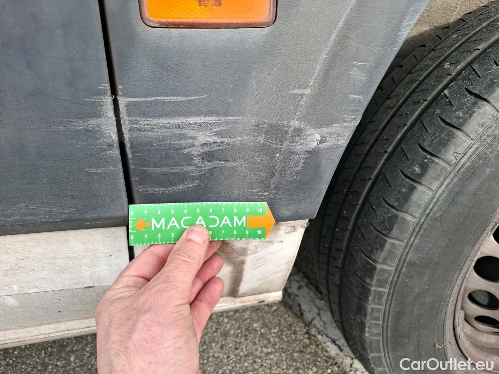  Volkswagen  Crafter VOLKSWAGEN  / 2017 / 4P / Fourgon tôlé 2.0TDI 140 30 L3H3 Business #101