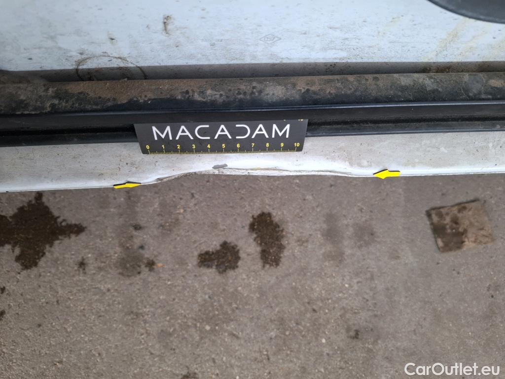  Renault  Trafic RENAULT  / 2021 / 4P / Fourgon tôlé FG GCF L1H1 2T8 Blue dCi 150 #29