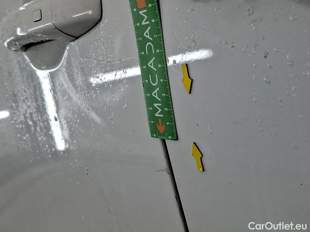  Renault  Kangoo RENAULT  / 2021 / 4P / Fourgonnette EXTRA - BLUE DCI 115 L2 #24