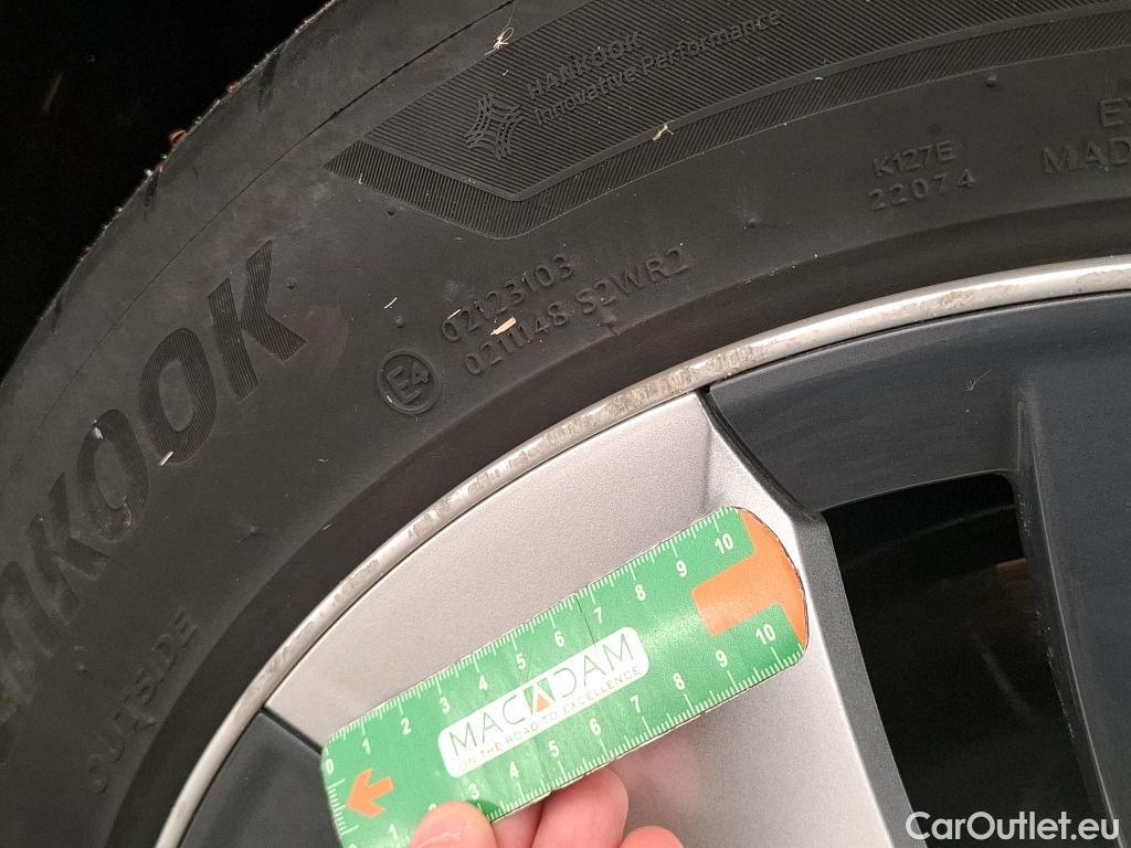  Tesla  Model Y TESLA  / 2020 / 5P / SUV Long Range Dual Motor AWD #48