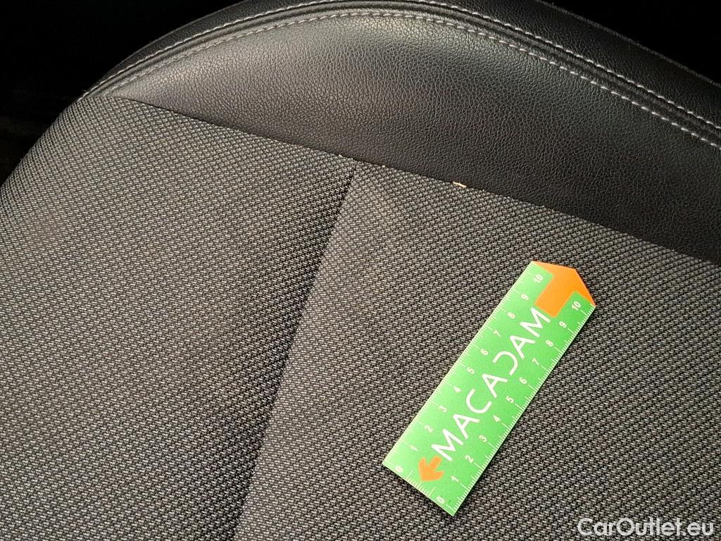  Renault  Kangoo RENAULT  / 2021 / 4P / Fourgonnette EXTRA - BLUE DCI 115 L2 #17