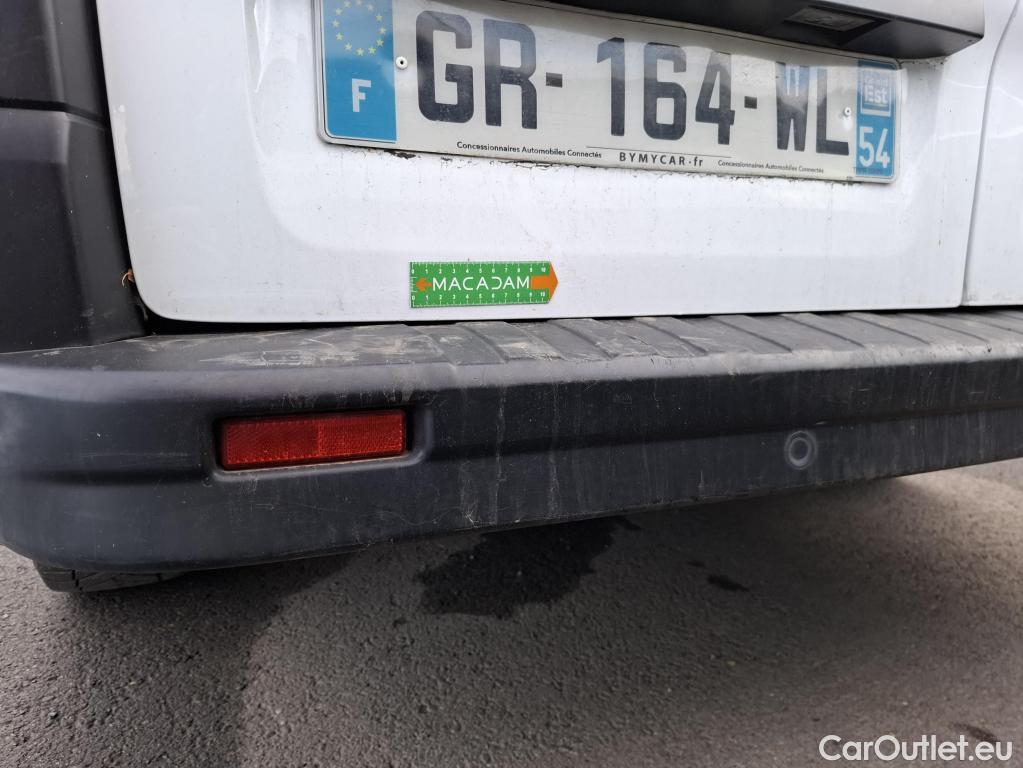  Renault  Trafic RENAULT  / 2021 / 4P / Fourgon tôlé FG GCF L1H1 2T8 Blue dCi 150 #13