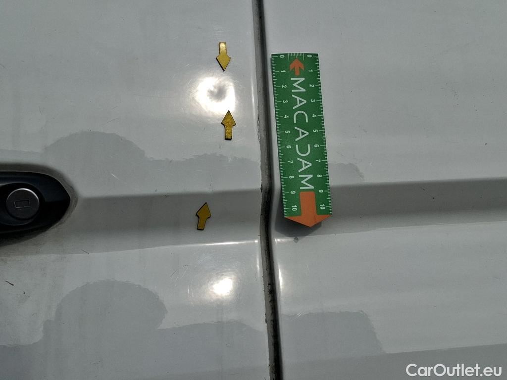  Volkswagen  Crafter VOLKSWAGEN  / 2017 / 4P / Fourgon tôlé 2.0TDI 140 30 L3H3 Business #119