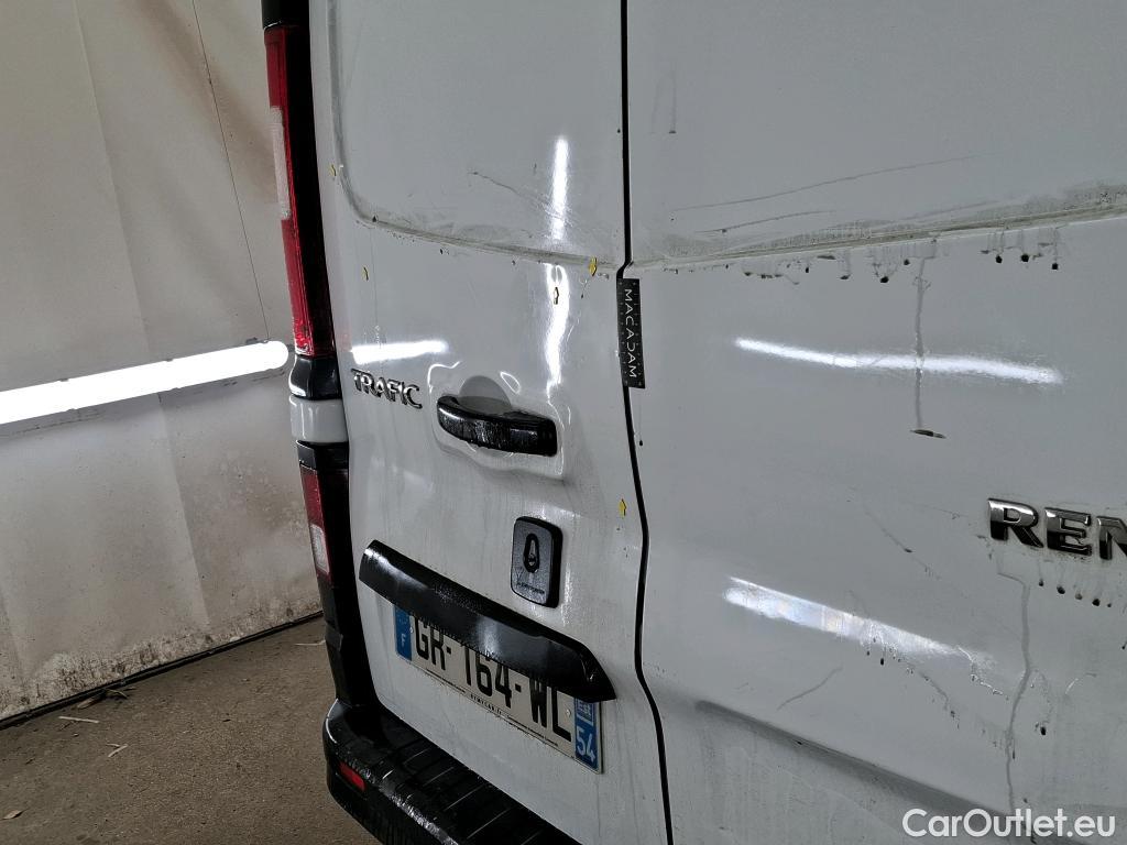  Renault  Trafic RENAULT  / 2021 / 4P / Fourgon tôlé FG GCF L1H1 2T8 Blue dCi 150 #15