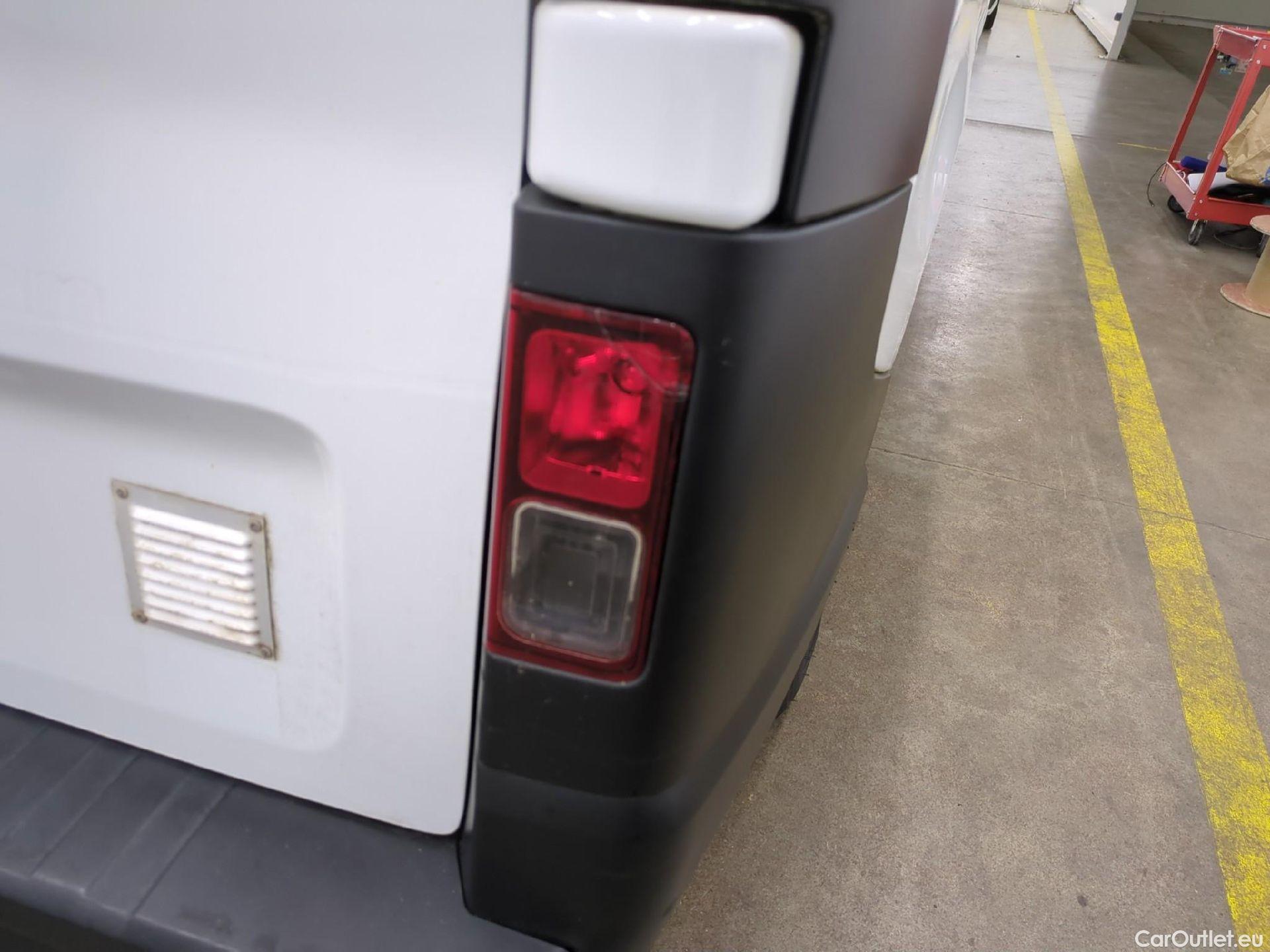  Renault  Trafic  Furgon Grand Confort L1H1 1000 1.6 dCi 120CV BVM6 E6 #11