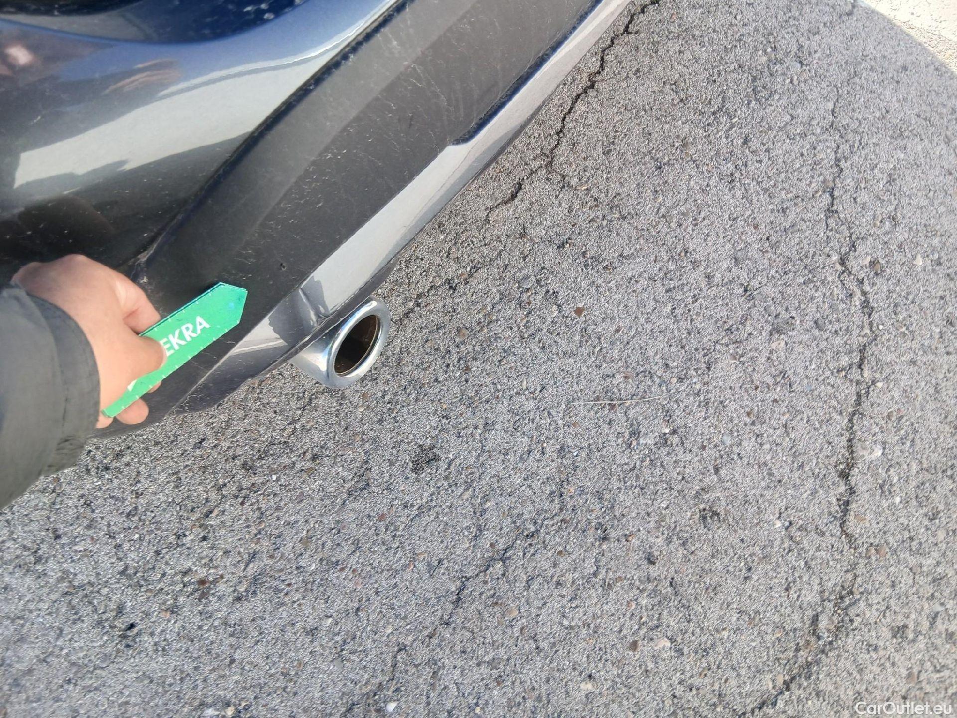  Bmw  X1 BMW  sDrive18i (CX2) #23