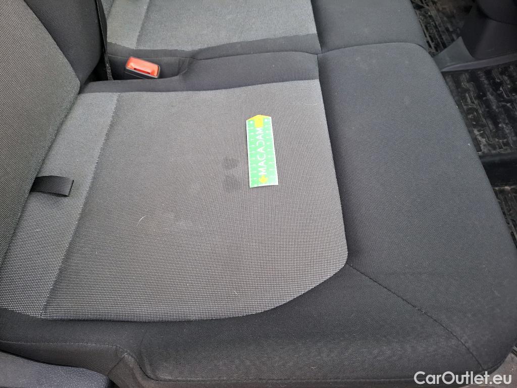  Volkswagen  Crafter  Fourgon Fourgon 35 mittlerer Radstand mit Hochdach FWD 2.0 140CV BVM6 #7