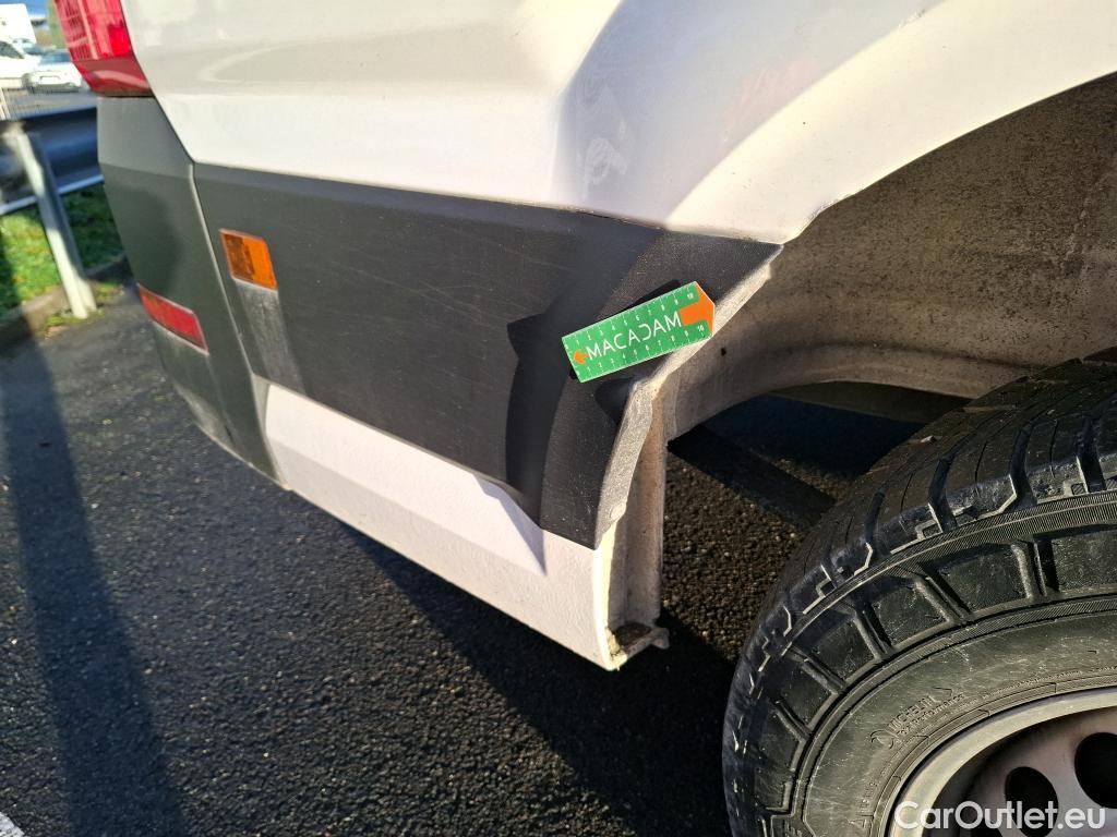  Volkswagen  Crafter  Fourgon Fourgon 35 mittlerer Radstand mit Hochdach FWD 2.0 140CV BVM6 #5