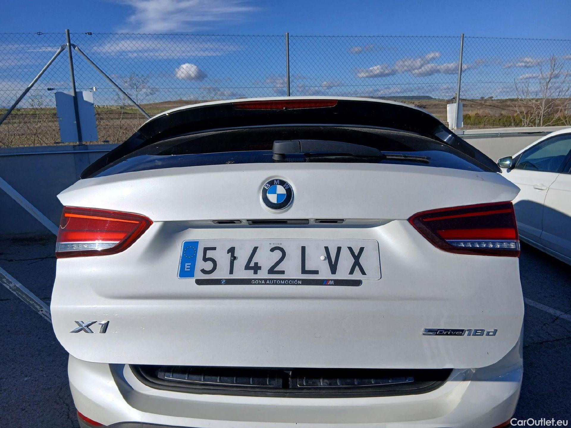  Bmw  X1 BMW  / 2019 / 5P / todoterreno sDrive18dA Corporate (AC4) #29