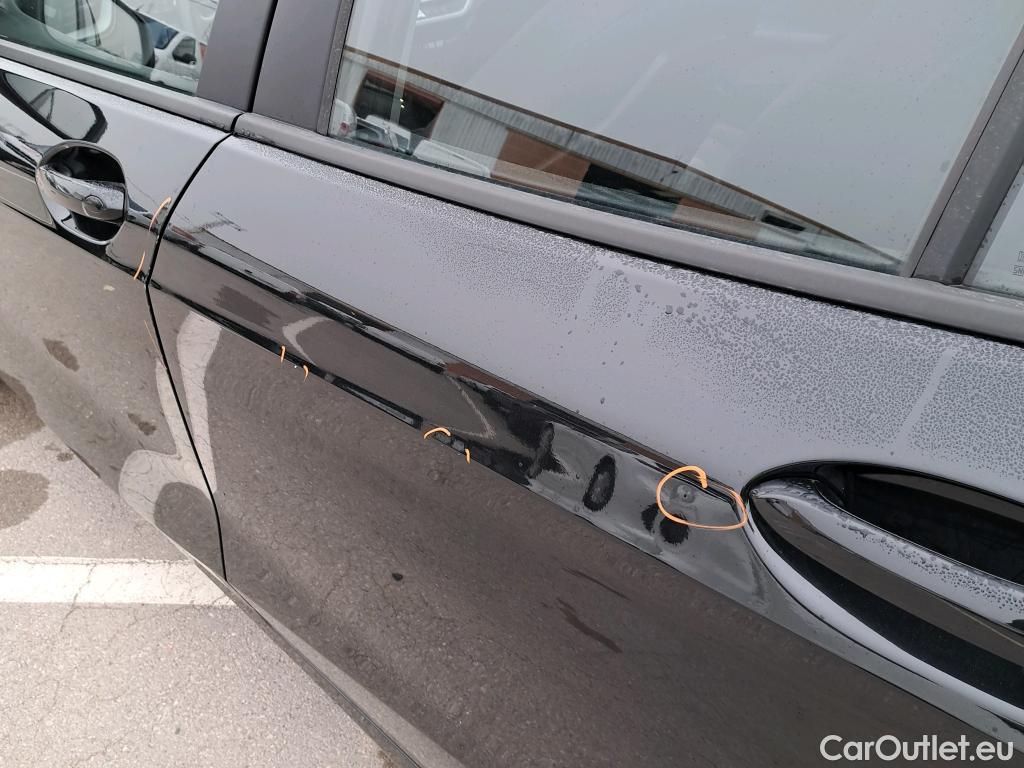  Bmw  Serie 1 BMW  / 2019 / 5P / berlina con portón 116d #3