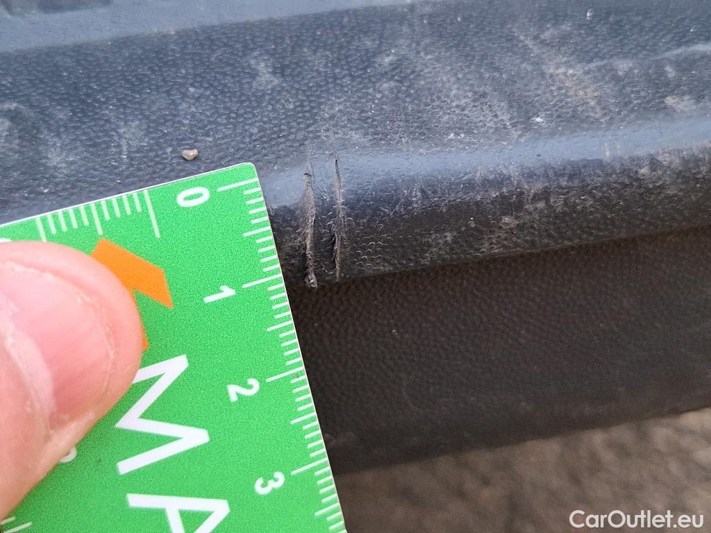  Volkswagen  Crafter  Fourgon Fourgon 35 mittlerer Radstand mit Hochdach FWD 2.0 140CV BVM6 #29