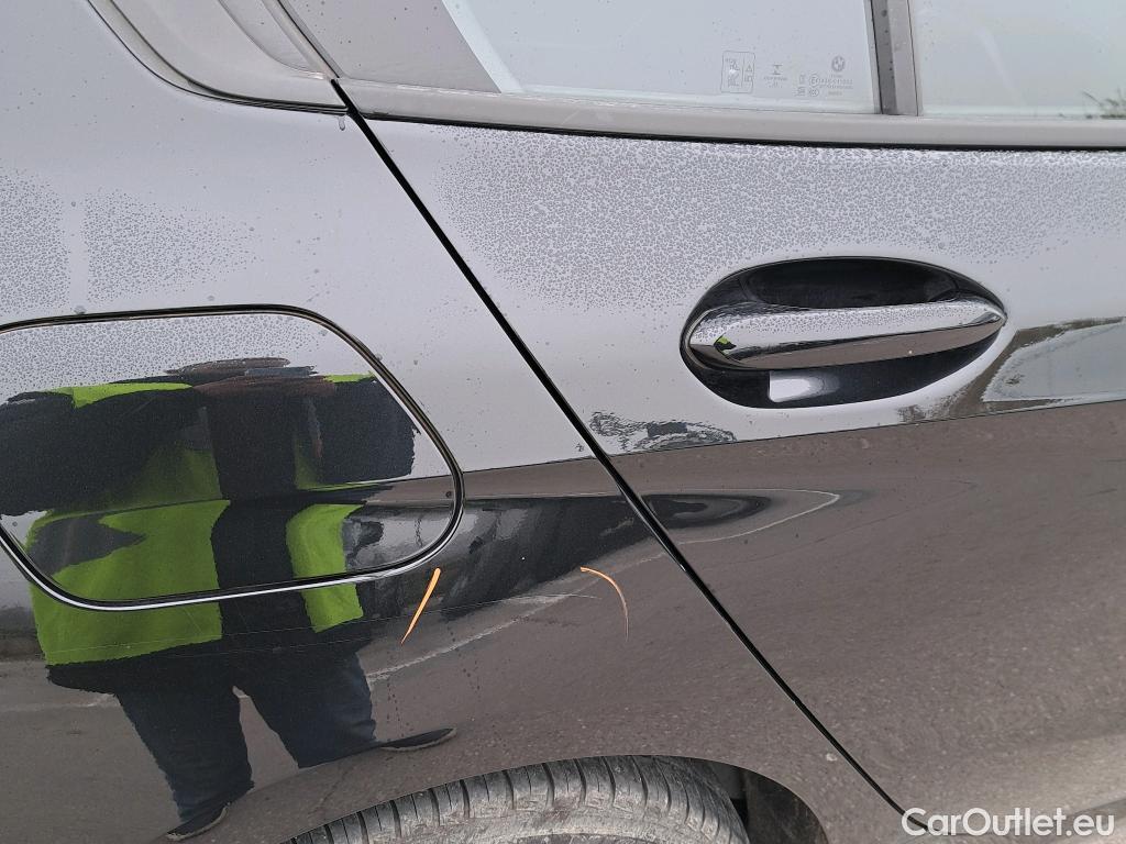  Bmw  Serie 1 BMW  / 2019 / 5P / berlina con portón 116d #12