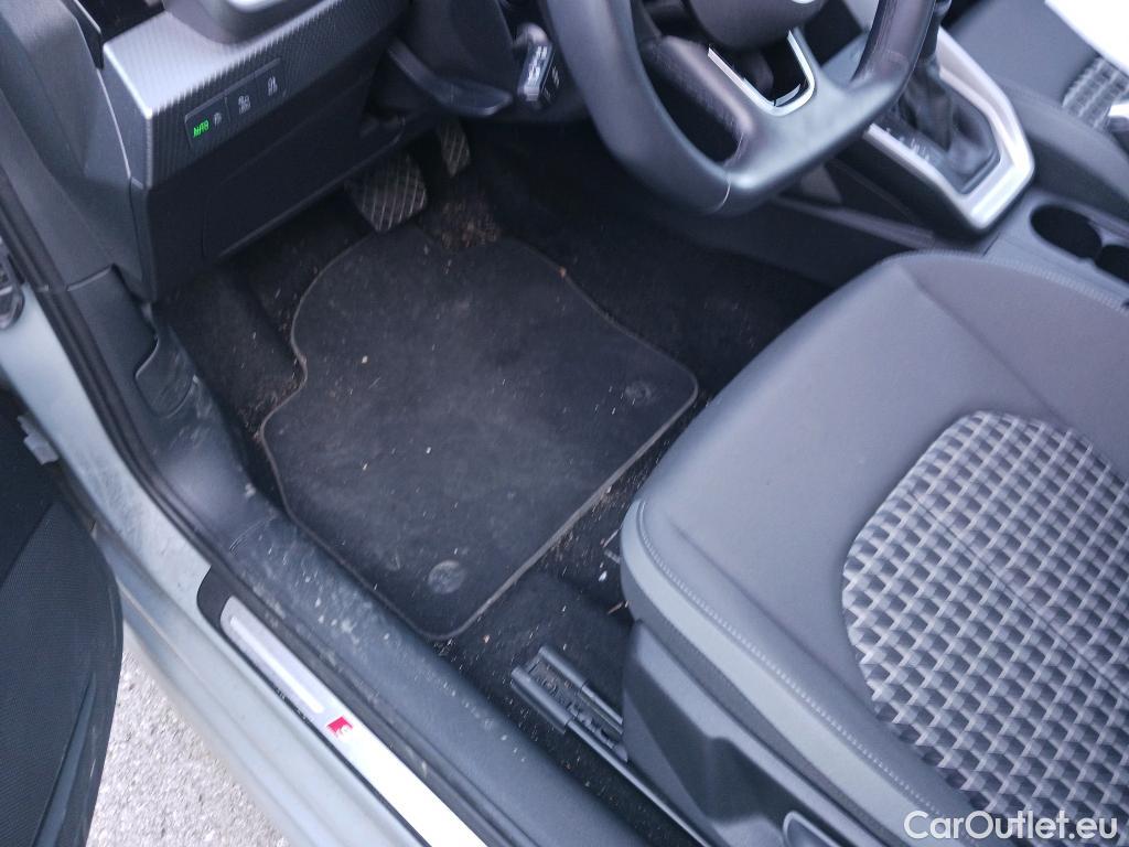  Audi  A1 Sportback AUDI A1 / 2018 / 5P / berlina con portón Sportback Adrenalin 30 TFSI 81kW S tron(SP) #19