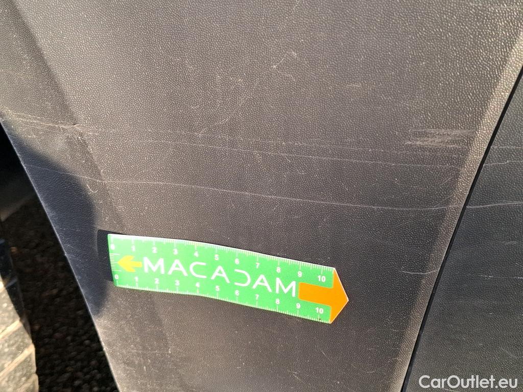  Volkswagen  Crafter  Fourgon Fourgon 35 mittlerer Radstand mit Hochdach FWD 2.0 140CV BVM6 #20