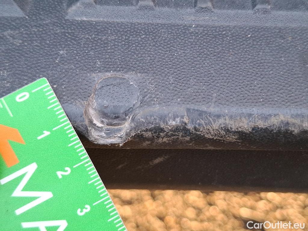  Volkswagen  Crafter  Fourgon Fourgon 35 mittlerer Radstand mit Hochdach FWD 2.0 140CV BVM6 #28