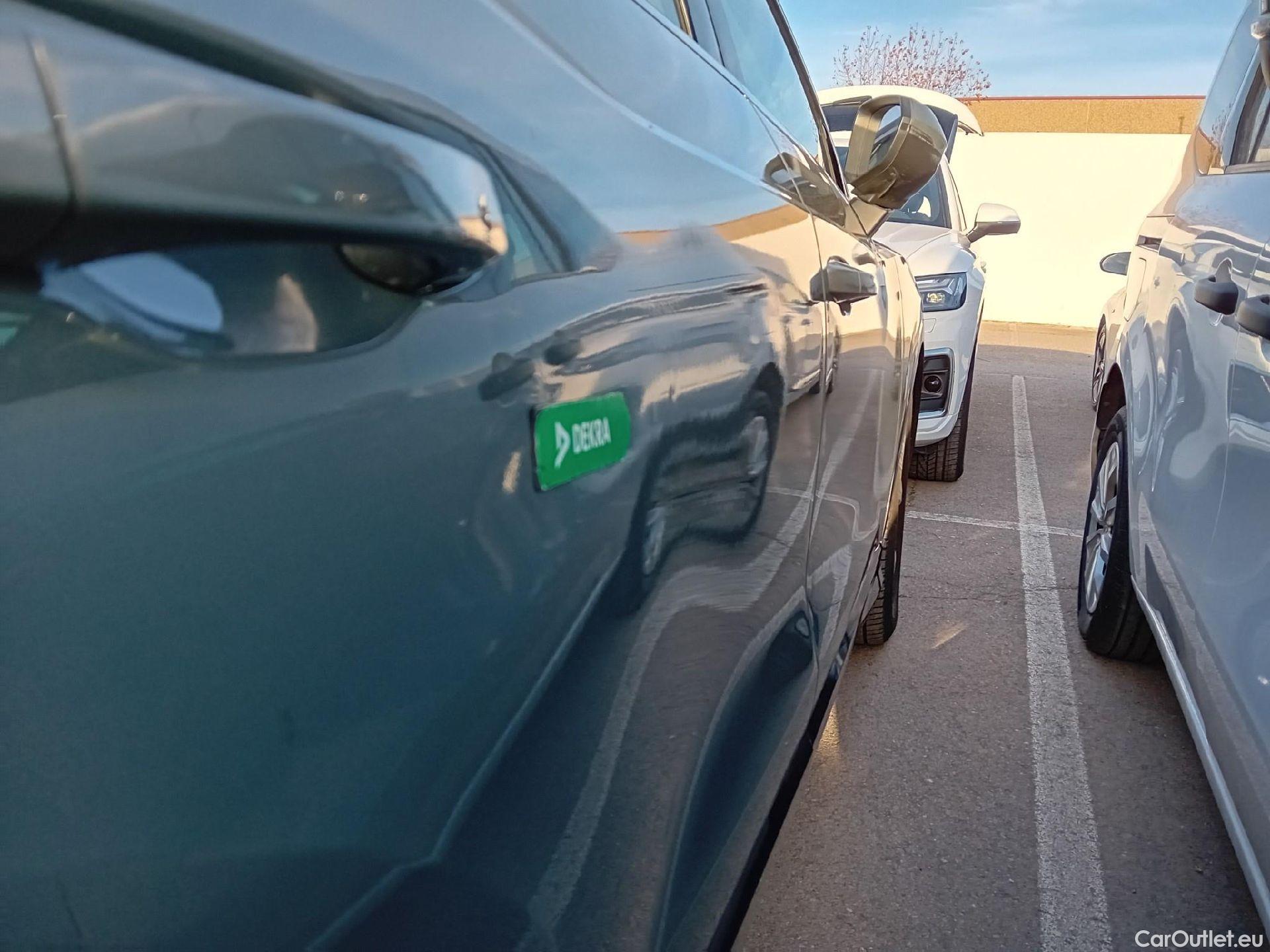  Audi  Q3 AUDI  / 2018 / 5P / todoterreno Advanced 35 TDI 110kW (150CV) S tronic (AC5) #28