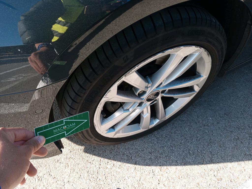  Audi  A3 AUDI  / 2020 / 5P / berlina con portón Sportback Advanced 30 TFSI 81kW S tronic #2