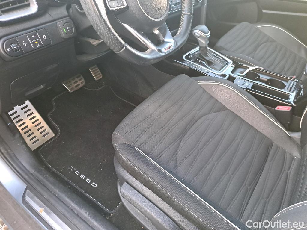  KIA  XCeed KIA  / 2022 / 5P / todoterreno 1.5 MHEV GT-line 118kW (160CV) DCT #23