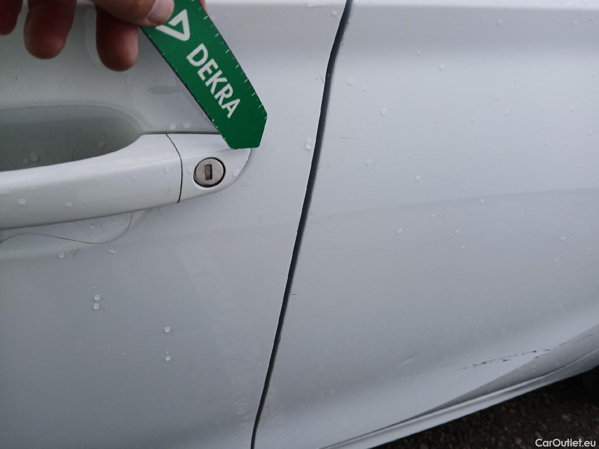  Opel  Corsa OPEL  1.2T XHL 74kW (100CV) Elegance #13