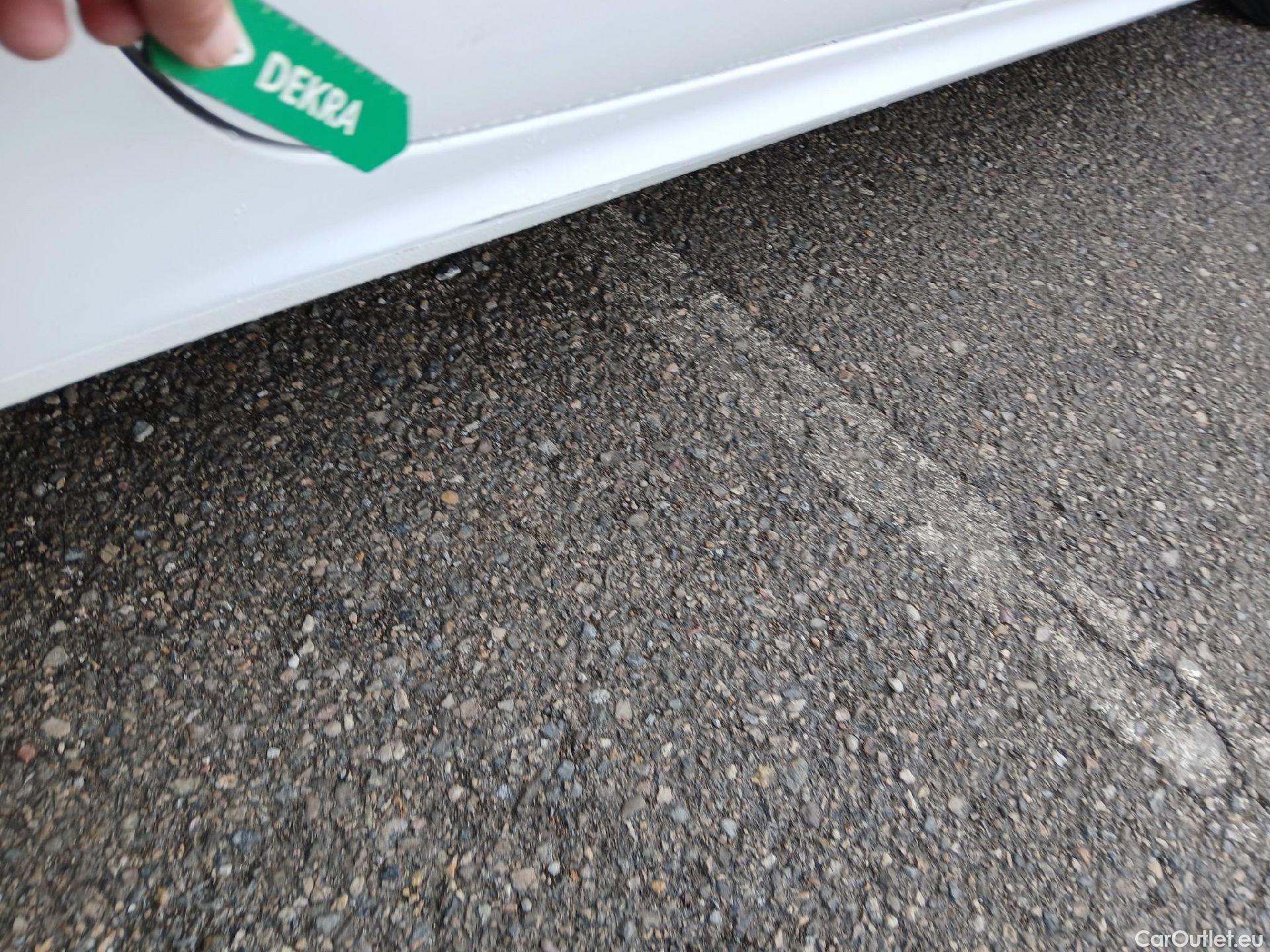  Opel  Corsa OPEL  1.2T XHL 74kW (100CV) Elegance #24