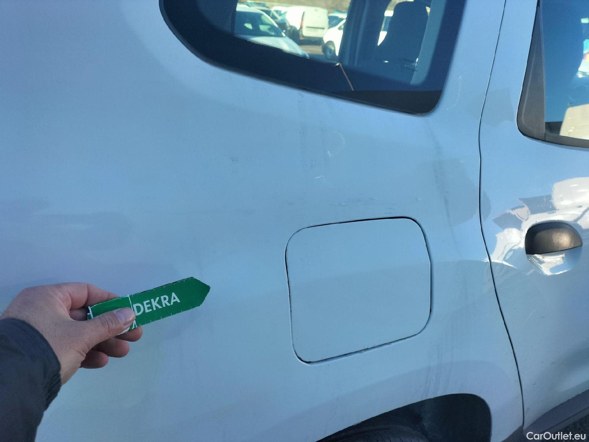  Dacia  Duster DACIA  / 2018 / 5P / todoterreno Essent. Blue dCi 85kW (115CV) 4X2 #38