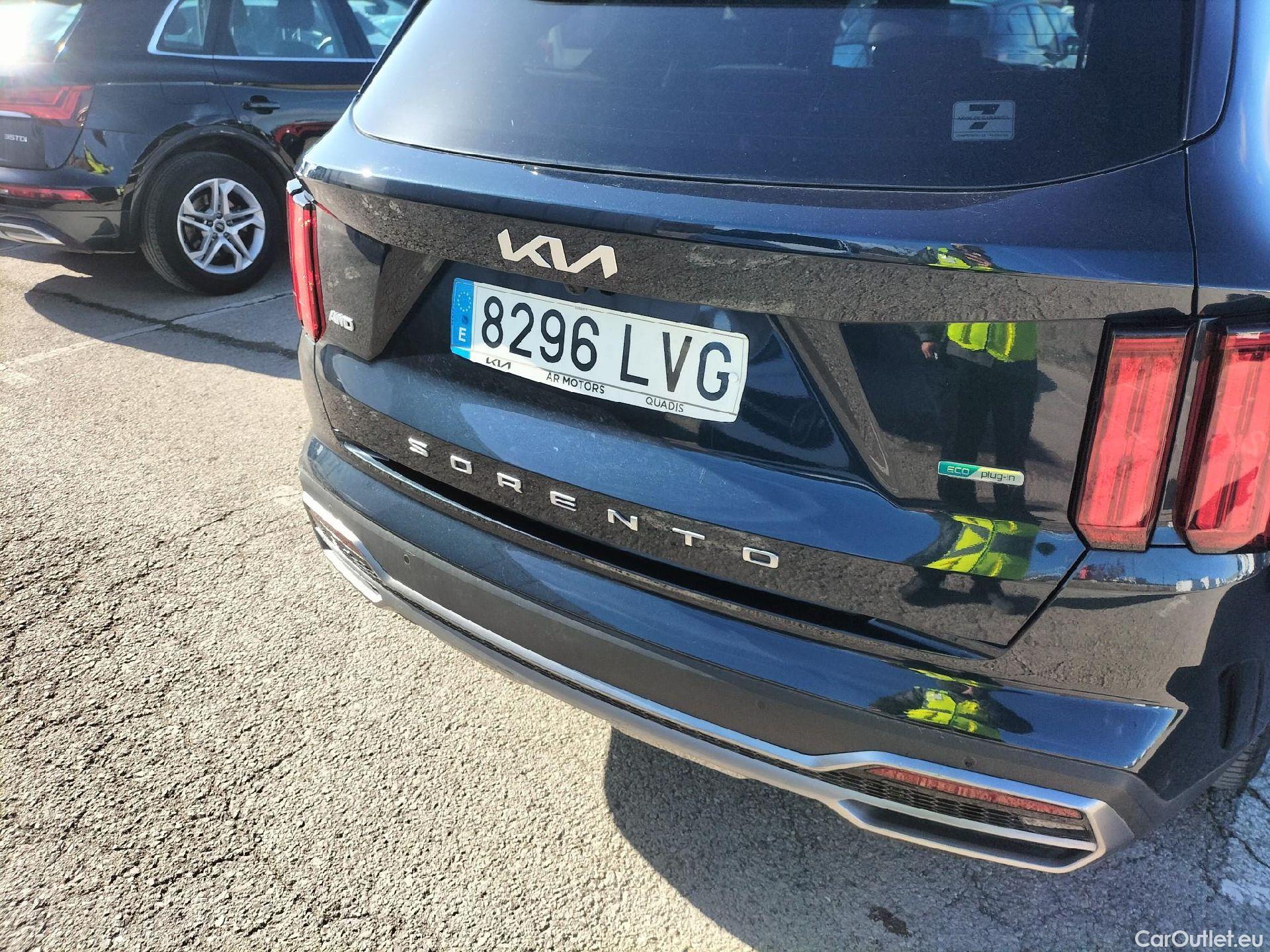  KIA  Sorento KIA  / 2020 / 5P / todoterreno 1.6 T-GDi PHEV Emotion 4x4 7pl P.Luxury #25