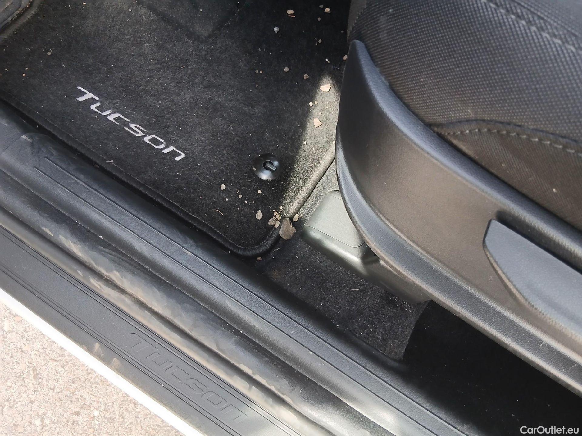  Hyundai  Tucson HYUNDAI  / 2020 / 5P / todoterreno 1.6 CRDI 85kW (115CV) Klass #3