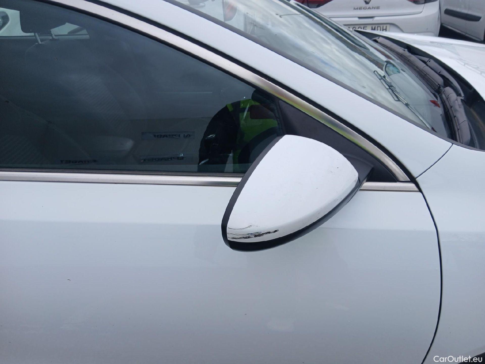  KIA  XCeed KIA  / 2019 / 5P / todoterreno 1.0 T-GDi Drive 88kW (120CV) #20