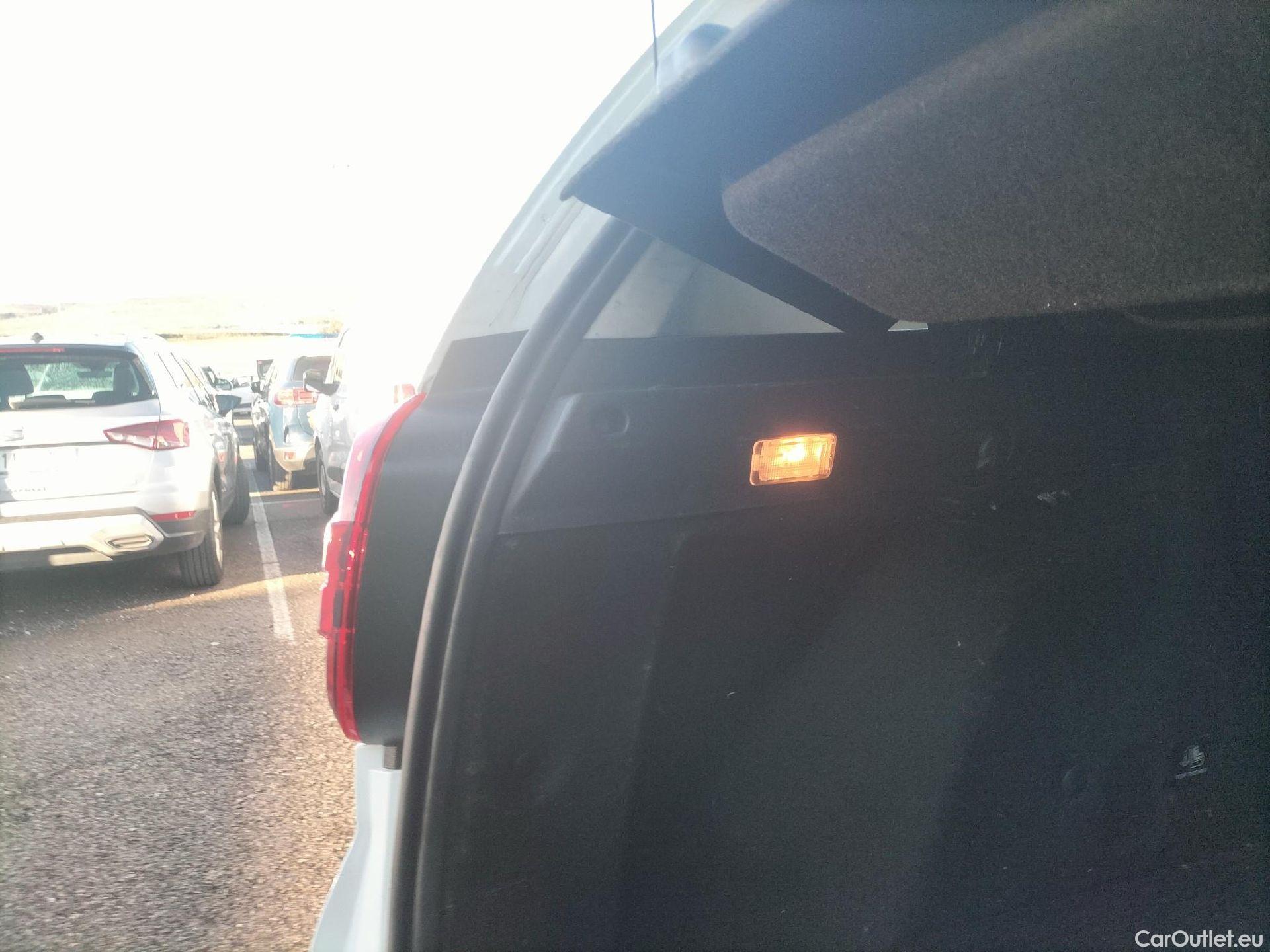  Dacia  Duster DACIA  / 2018 / 5P / todoterreno Essent. Blue dCi 85kW (115CV) 4X2 #35