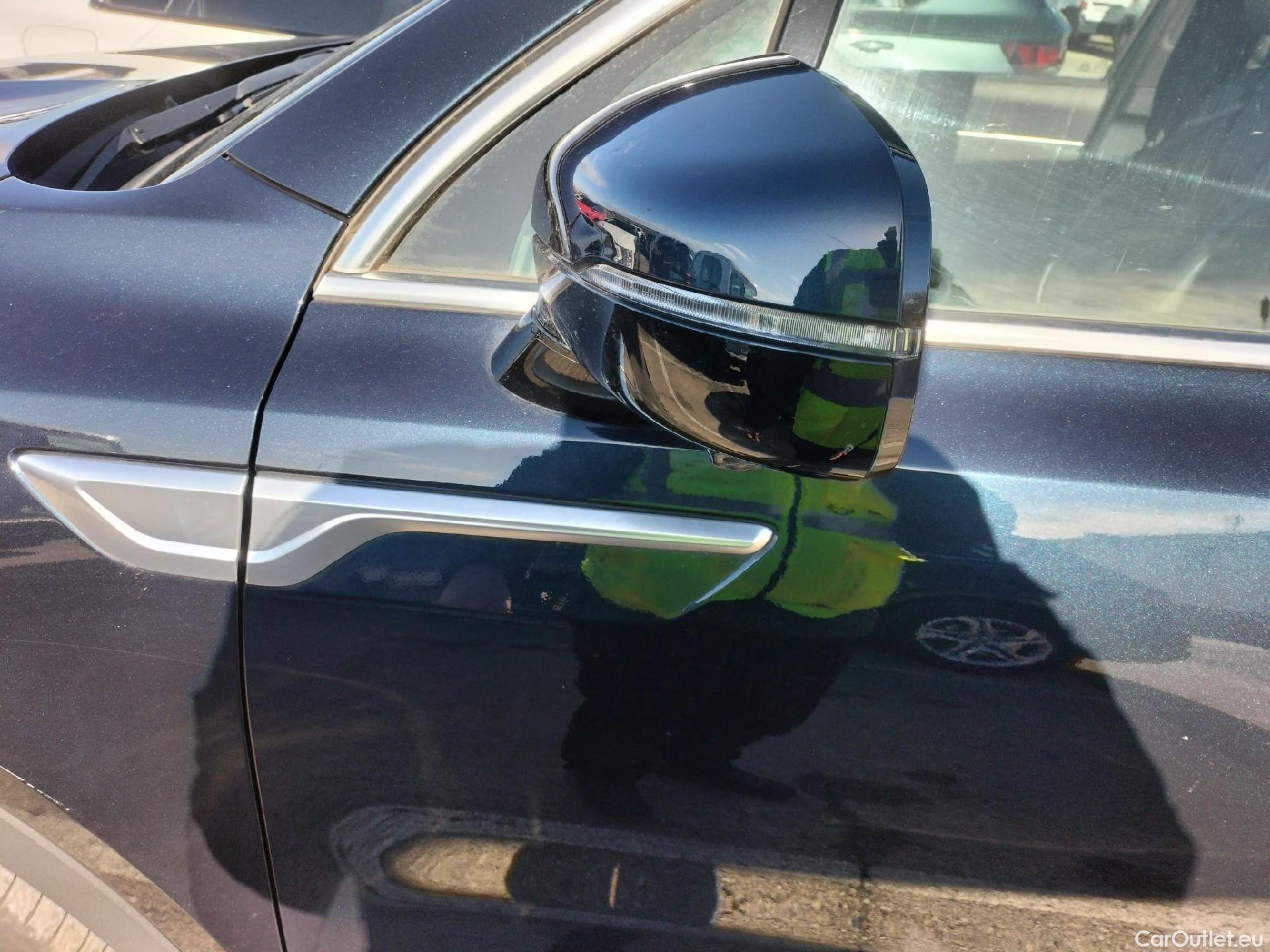  KIA  Sorento KIA  / 2020 / 5P / todoterreno 1.6 T-GDi PHEV Emotion 4x4 7pl P.Luxury #10