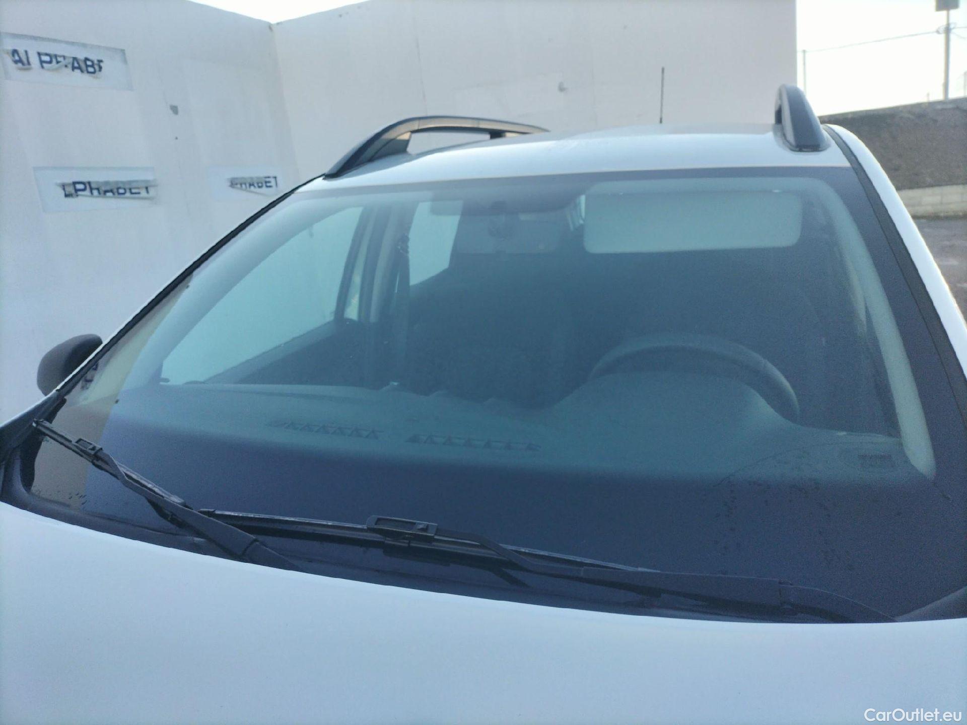  Dacia  Duster DACIA  / 2018 / 5P / todoterreno Essent. Blue dCi 85kW (115CV) 4X2 #11