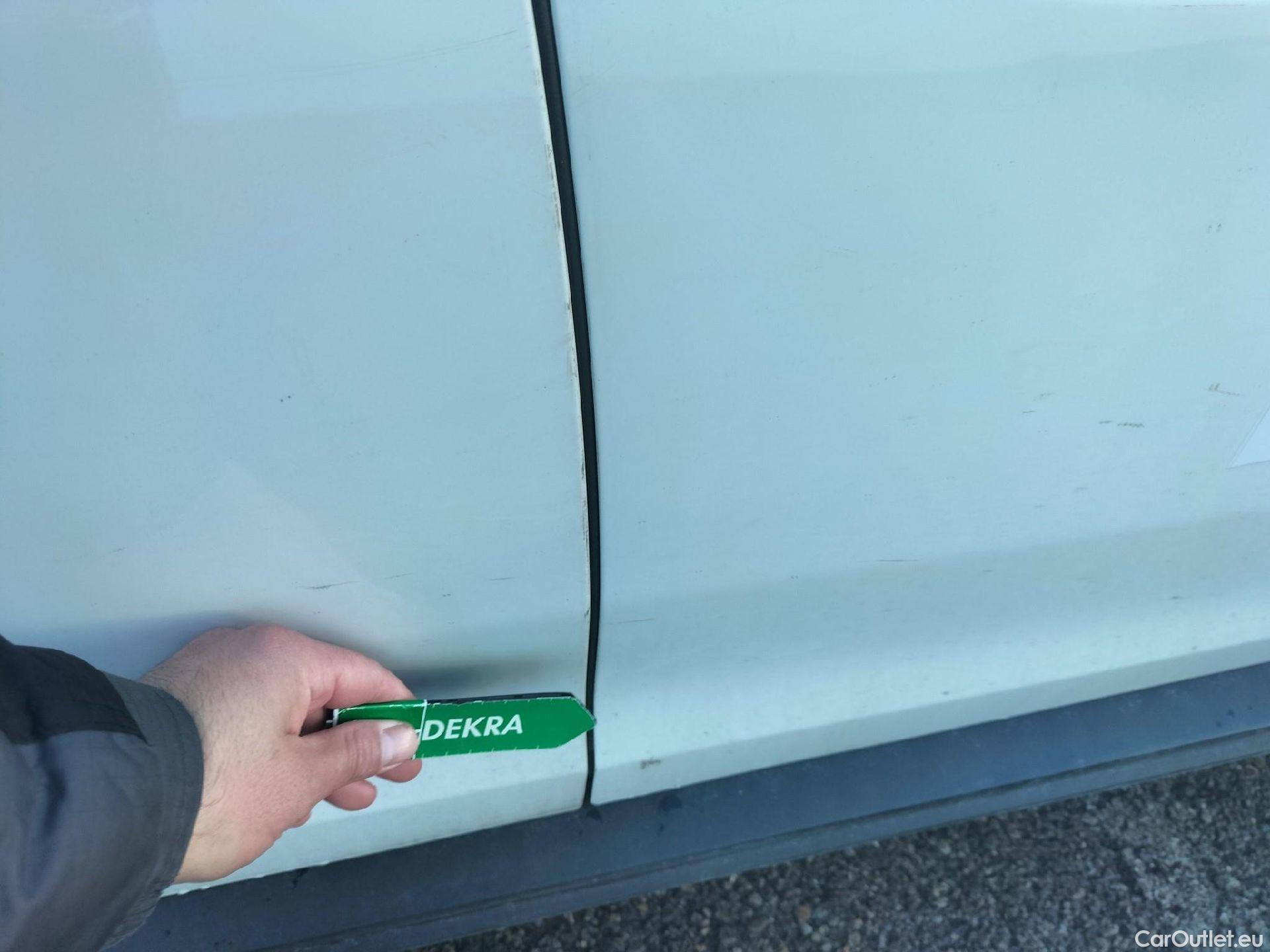  Dacia  Duster DACIA  / 2018 / 5P / todoterreno Essent. Blue dCi 85kW (115CV) 4X2 #41