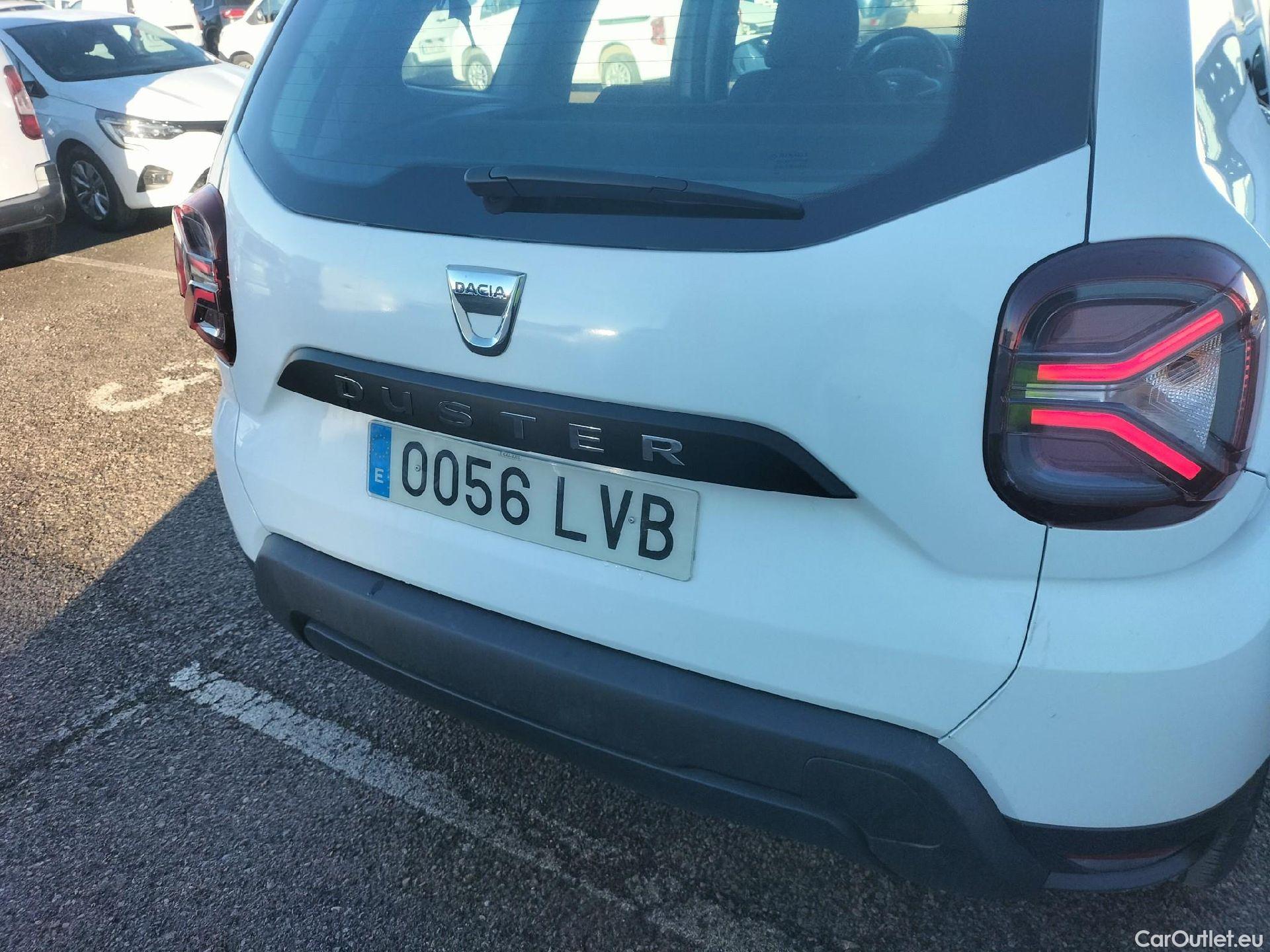  Dacia  Duster DACIA  / 2018 / 5P / todoterreno Essent. Blue dCi 85kW (115CV) 4X2 #32