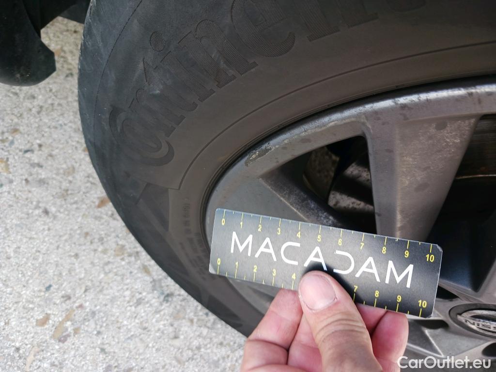  Nissan  Qashqai NISSAN  / 2021 / 5P / todoterreno DIG-T 103kW (140CV) mHEV 4x2 Acenta #19