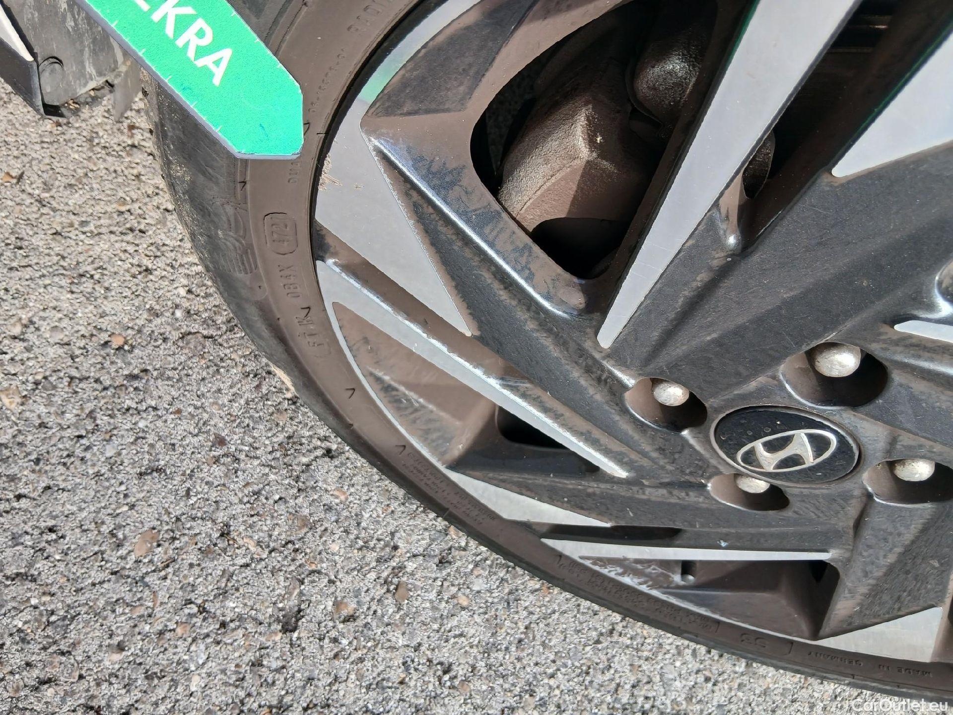  Hyundai  i20 HYUNDAI  / 2020 / 5P / berlina con portón 1.0 TGDI 74kW (100CV) 48V Klass #1