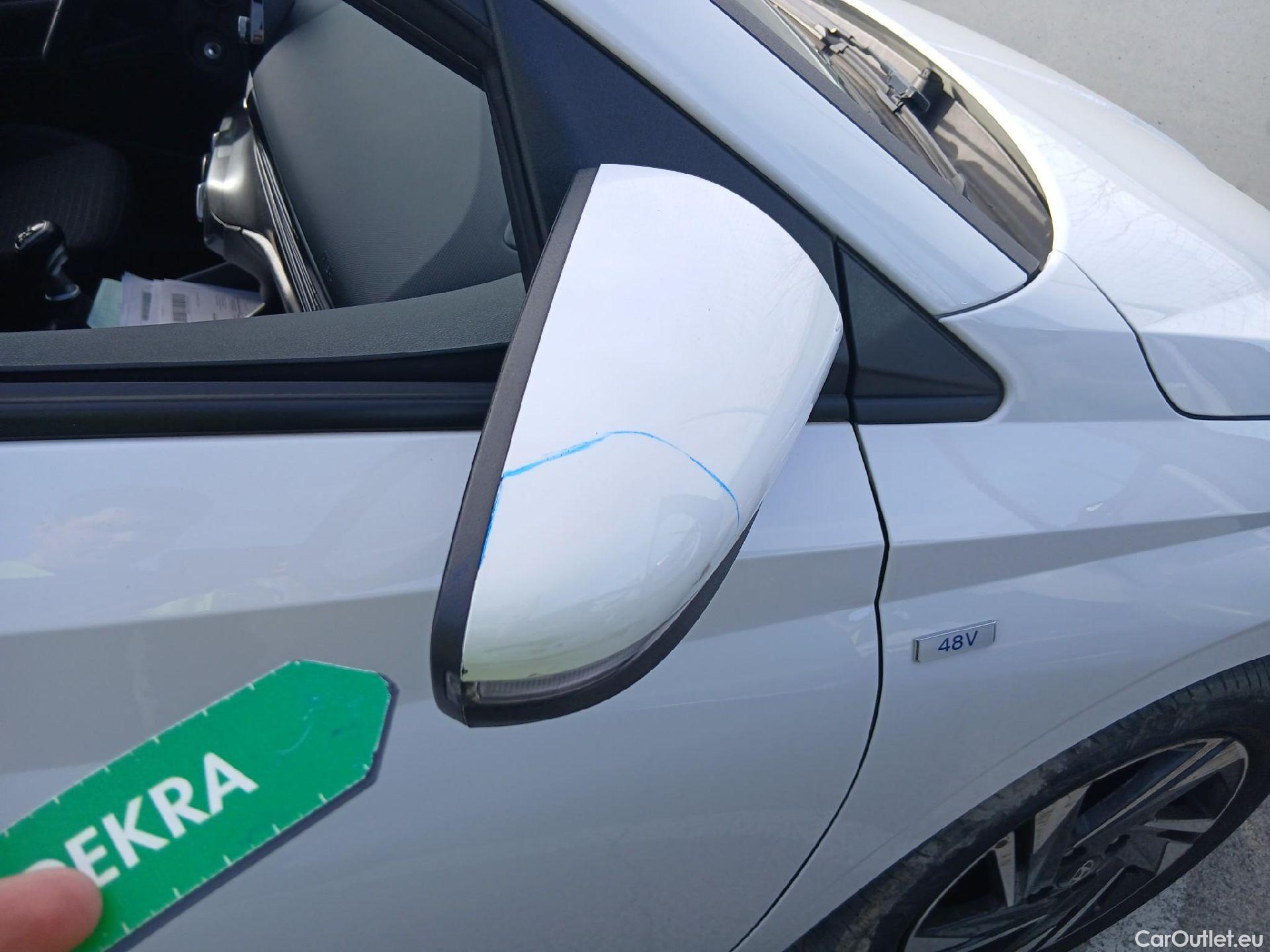  Hyundai  i20 HYUNDAI  / 2020 / 5P / berlina con portón 1.0 TGDI 74kW (100CV) 48V Klass #16