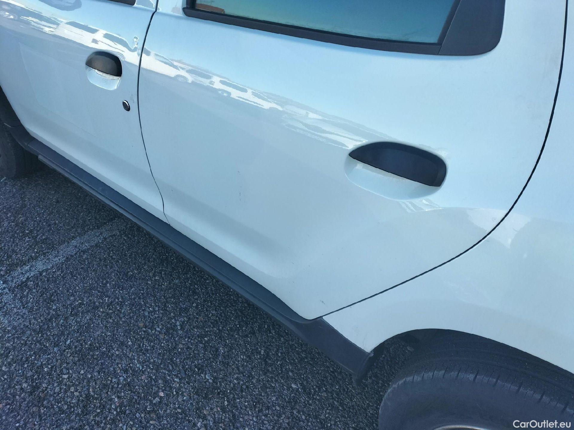  Dacia  Duster DACIA  / 2018 / 5P / todoterreno Essent. Blue dCi 85kW (115CV) 4X2 #18