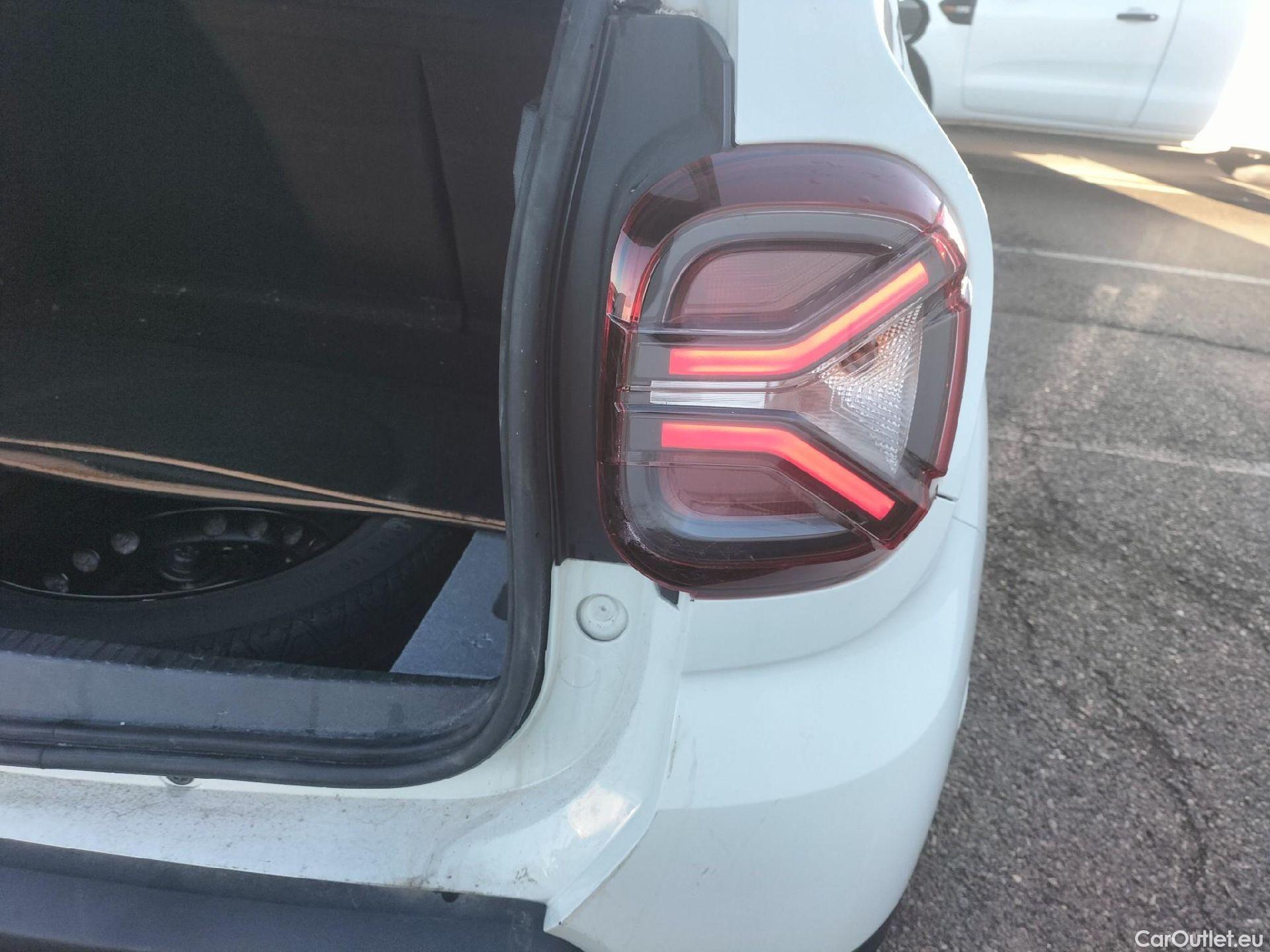  Dacia  Duster DACIA  / 2018 / 5P / todoterreno Essent. Blue dCi 85kW (115CV) 4X2 #34